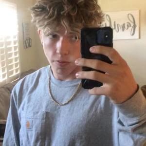 Meet your Posher, Gage